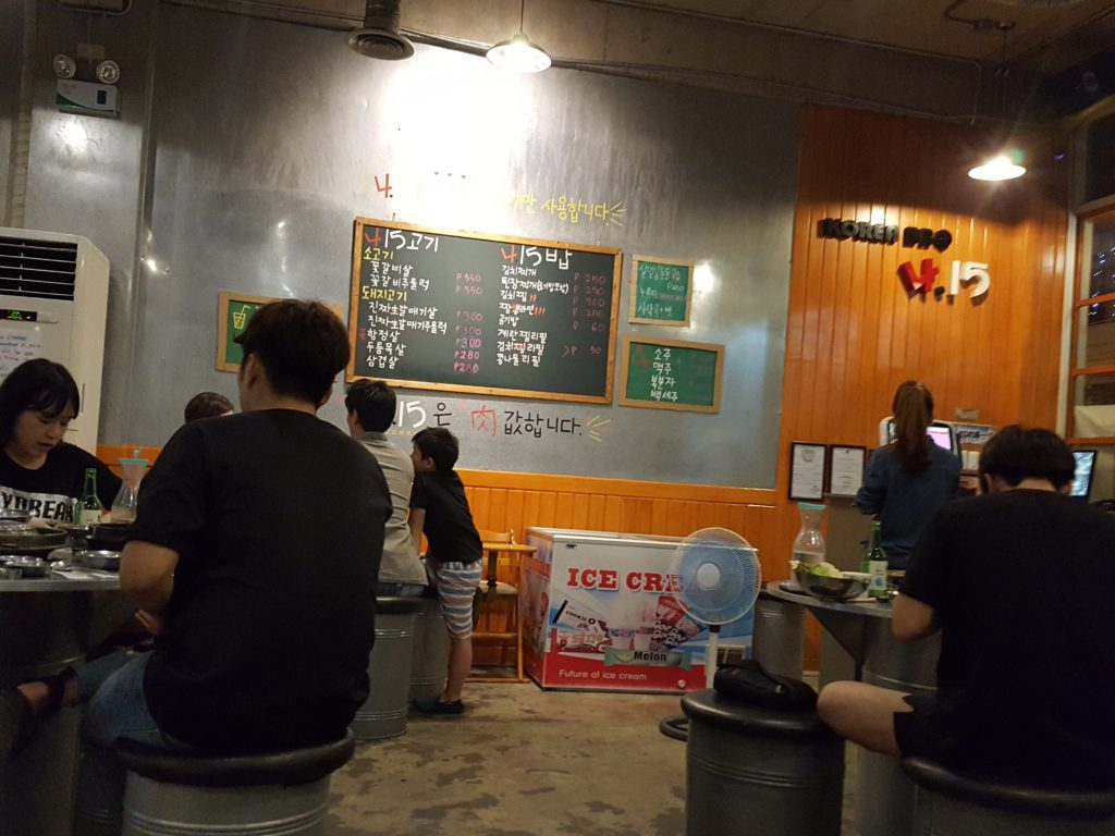 4.15店内の様子01