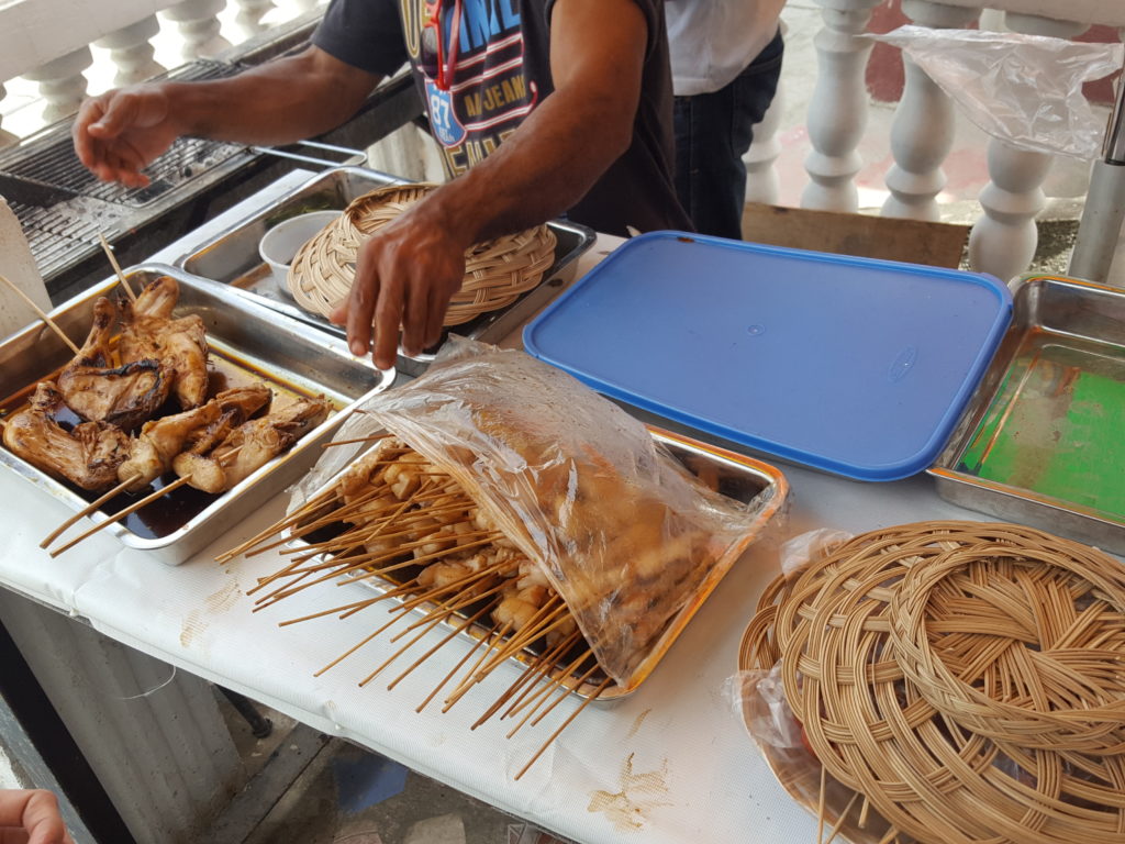 VENUS TAKE OUT フィリピンBBQ 02