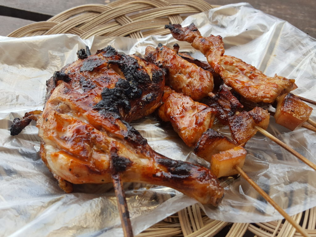 VENUS TAKE OUT フィリピンBBQ ポークバーベキュー チキンバーベキュー